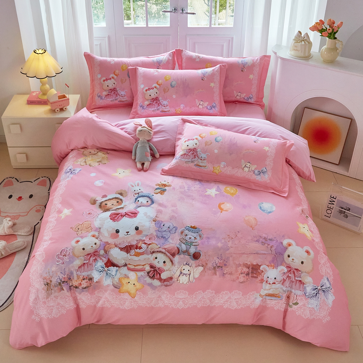 91家纺网 家纺一手货源 找家纺 格里芬家纺 2025新款全棉纯棉加厚油画风大版卡通印花四件套 （控价标准不低于238元） 魔仙宝-粉