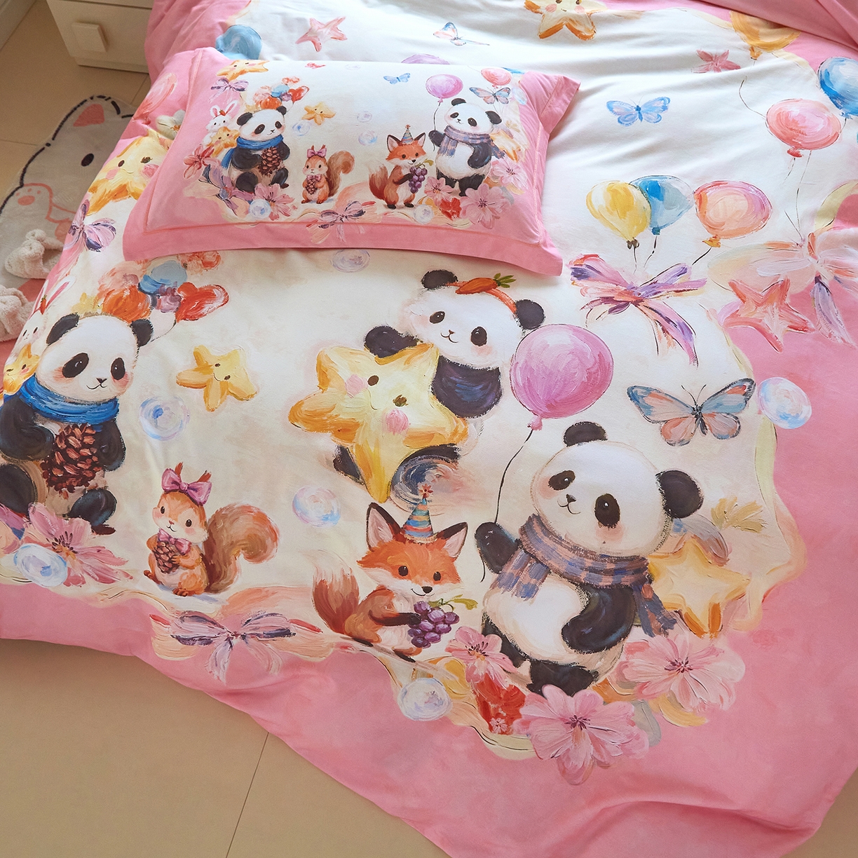 91家纺网 家纺一手货源 找家纺 格里芬家纺 2025新款全棉纯棉加厚油画风大版卡通印花四件套 （控价标准不低于238元） 墨宝妞妞-粉