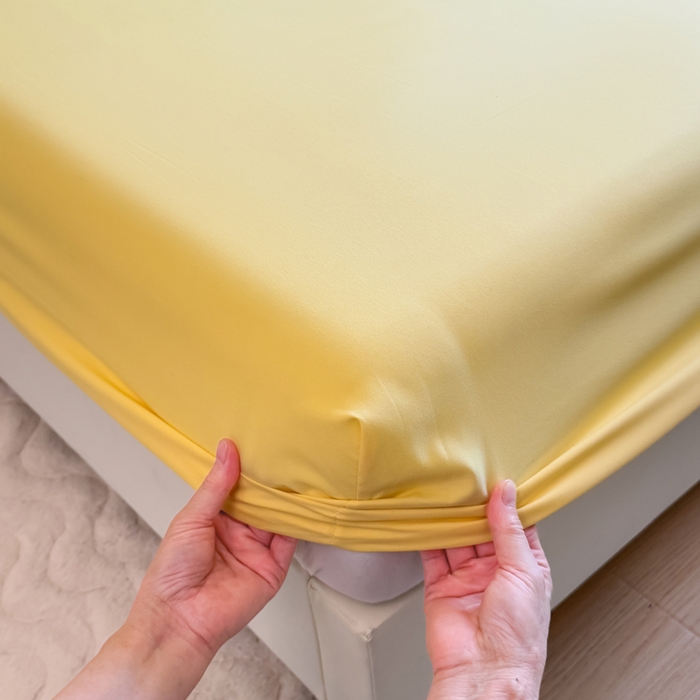 91家纺网 家纺一手货源 找家纺 仟岸家纺 2025新款高克重水洗磨毛单床笠床笠单件 黄色