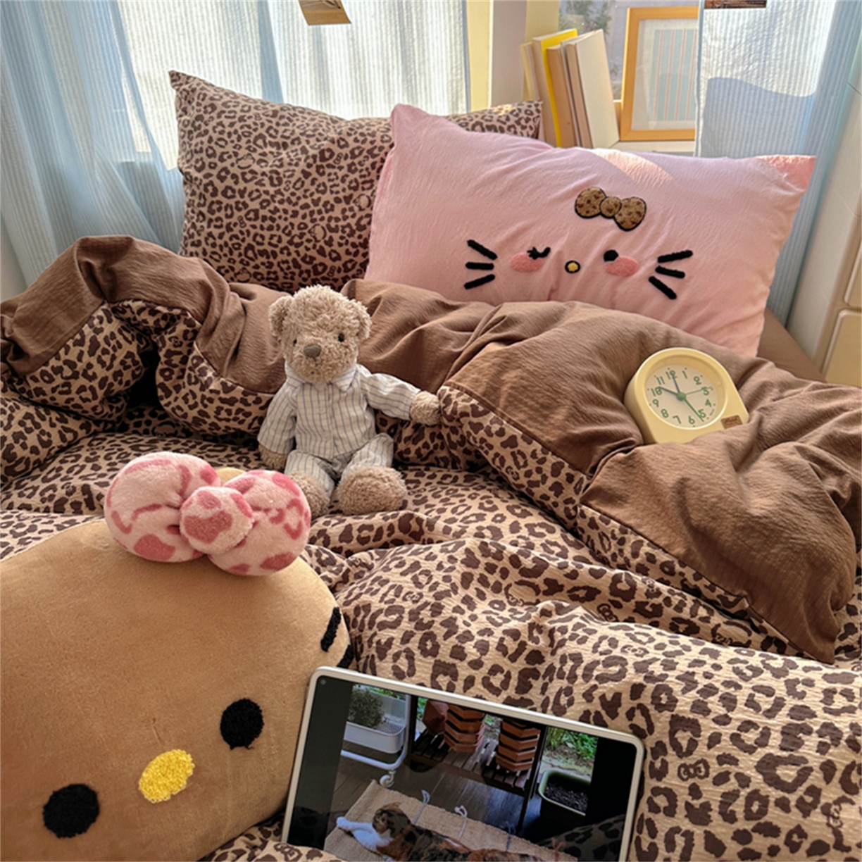 91家纺网 家纺一手货源 找家纺 阿曼达 2026新款超流行的豹纹猫咪毛巾绣水洗四件套-豹纹猫咪 豹纹猫咪-粉