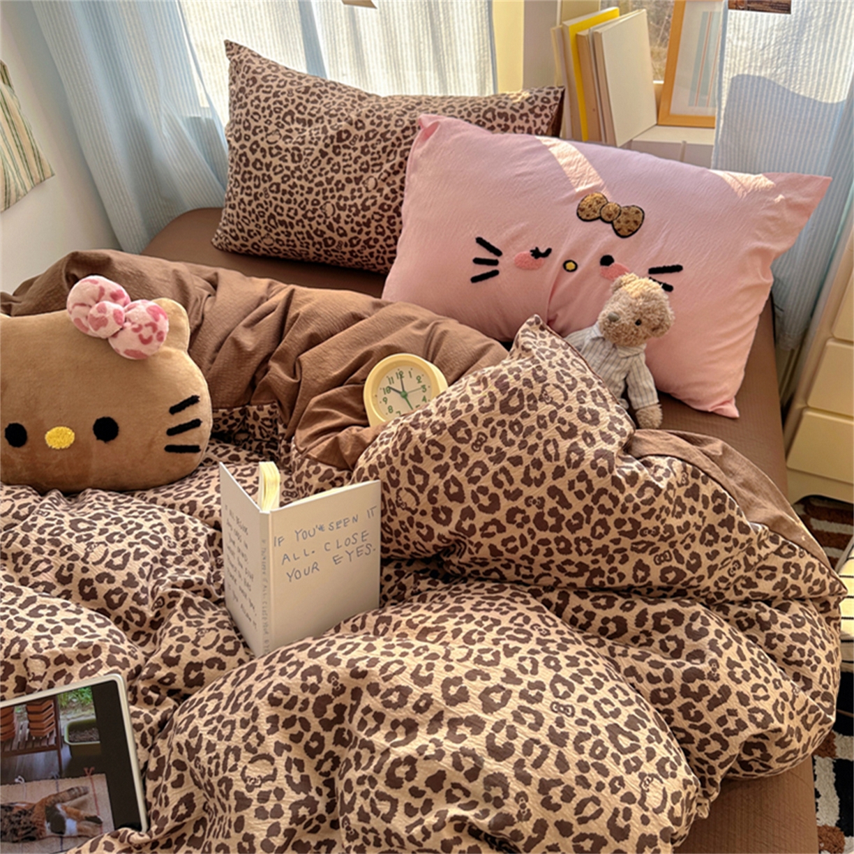 91家纺网 家纺一手货源 找家纺 阿曼达 2026新款超流行的豹纹猫咪毛巾绣水洗四件套-豹纹猫咪 豹纹猫咪-粉