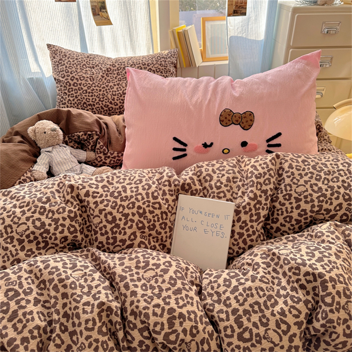 91家纺网 家纺一手货源 找家纺 阿曼达 2026新款超流行的豹纹猫咪毛巾绣水洗四件套-豹纹猫咪 豹纹猫咪-粉