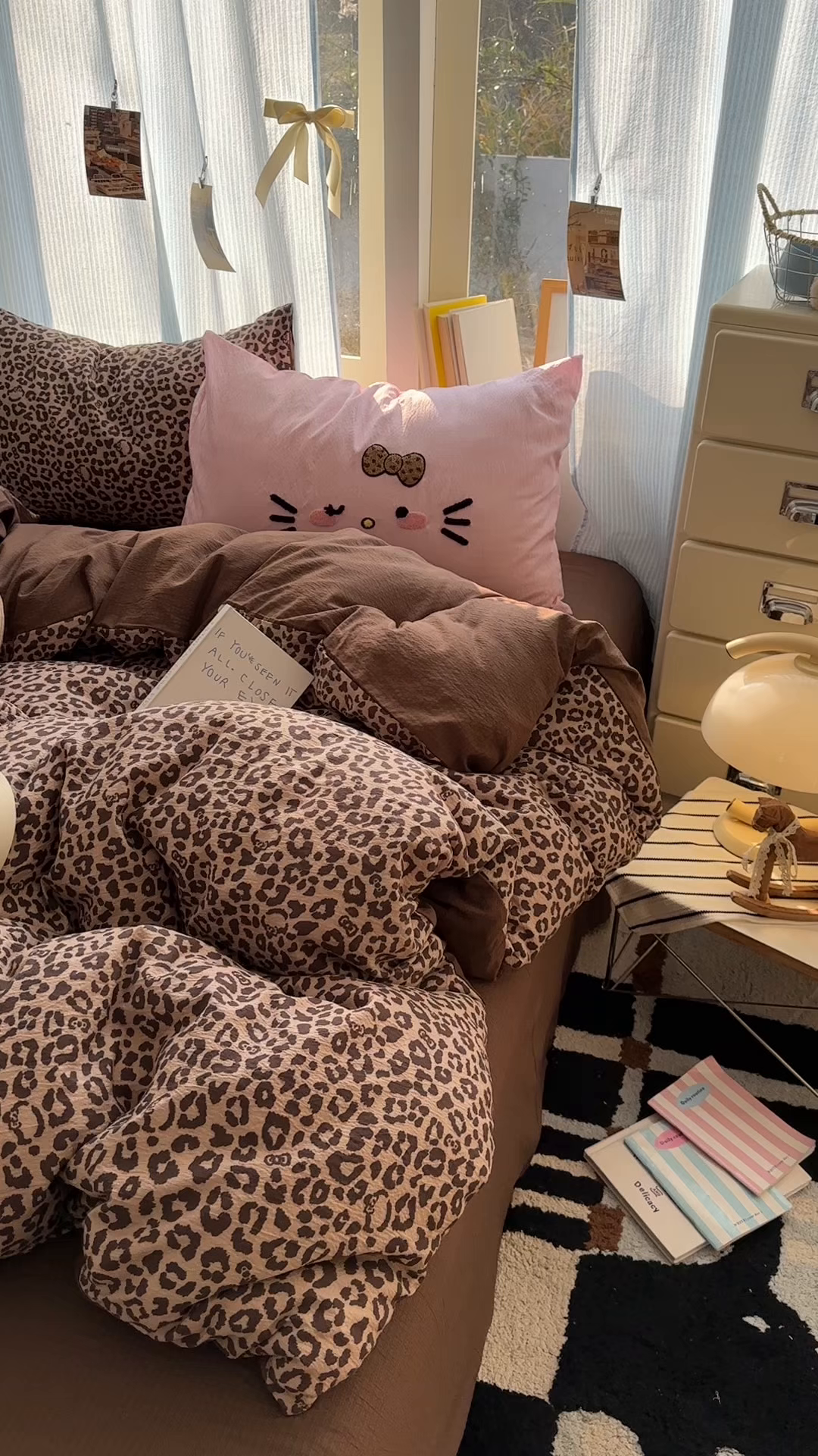 91家纺网 家纺一手货源 找家纺 阿曼达 2026新款超流行的豹纹猫咪毛巾绣水洗四件套-豹纹猫咪 豹纹猫咪-粉