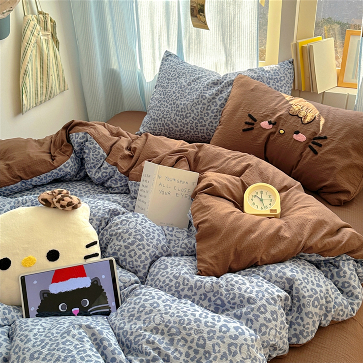 91家纺网 家纺一手货源 找家纺 阿曼达 2026新款超流行的豹纹猫咪毛巾绣水洗四件套-豹纹猫咪 豹纹猫咪-咖