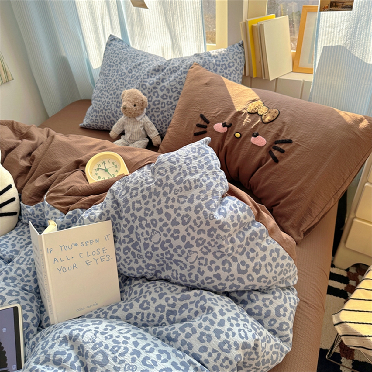 91家纺网 家纺一手货源 找家纺 阿曼达 2026新款超流行的豹纹猫咪毛巾绣水洗四件套-豹纹猫咪 豹纹猫咪-咖