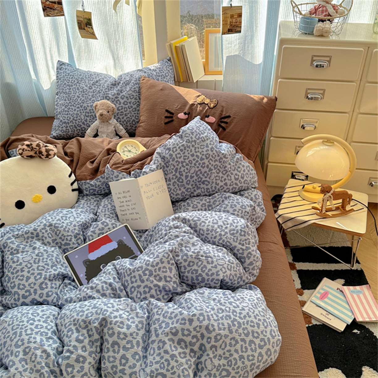 91家纺网 家纺一手货源 找家纺 阿曼达 2026新款超流行的豹纹猫咪毛巾绣水洗四件套-豹纹猫咪 豹纹猫咪-咖