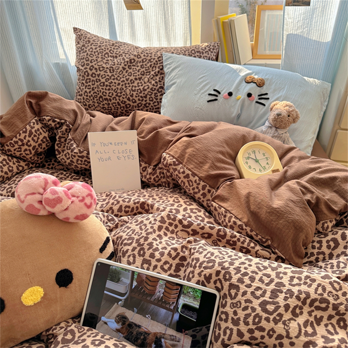 91家纺网 家纺一手货源 找家纺 阿曼达 2026新款超流行的豹纹猫咪毛巾绣水洗四件套-豹纹猫咪 豹纹猫咪-蓝