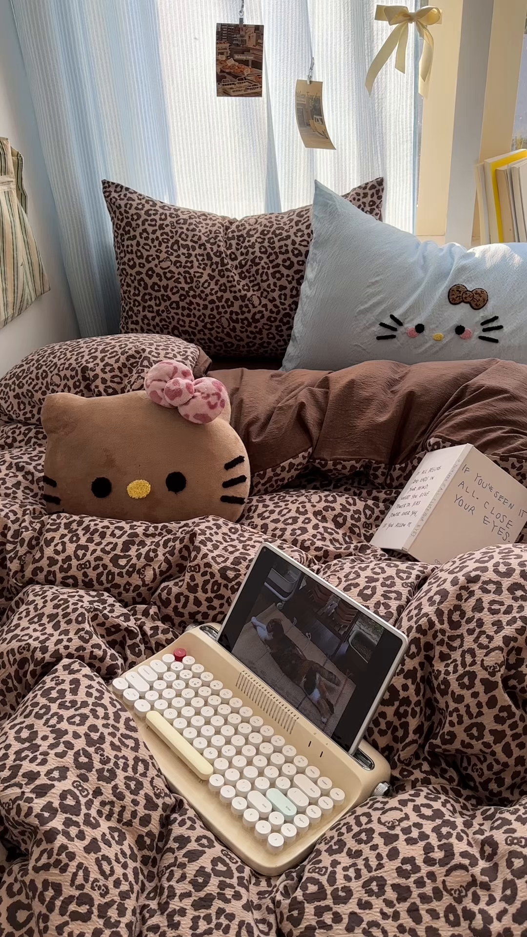 91家纺网 家纺一手货源 找家纺 阿曼达 2026新款超流行的豹纹猫咪毛巾绣水洗四件套-豹纹猫咪 豹纹猫咪-蓝