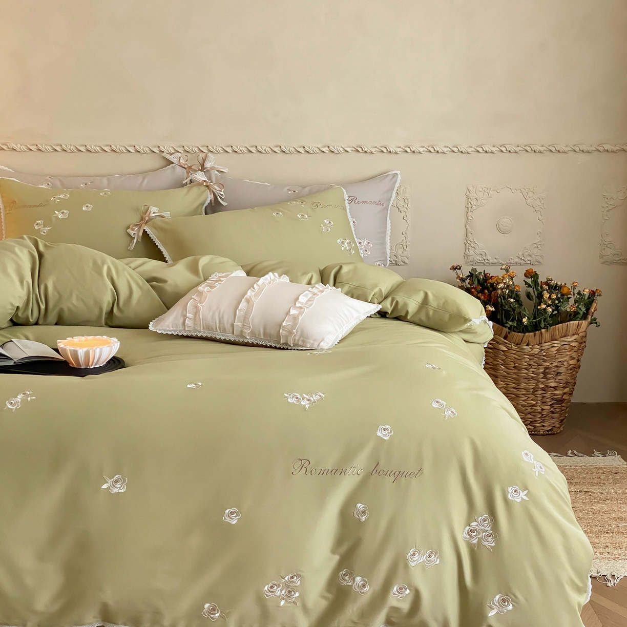 佳汐蓝家纺 2025秋冬新款新疆长绒棉全棉纯棉刺绣蕾丝四件套-场景一梦幻芭蕾 梦幻芭蕾-绿