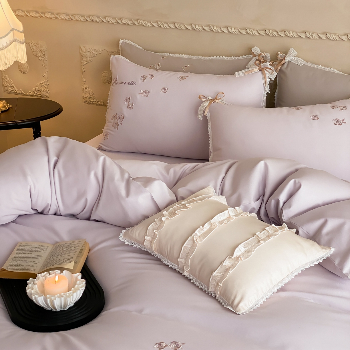 91家纺网 家纺一手货源 找家纺 佳汐蓝家纺 2025秋冬新款新疆长绒棉全棉纯棉刺绣蕾丝四件套-场景一梦幻芭蕾 梦幻芭蕾-紫