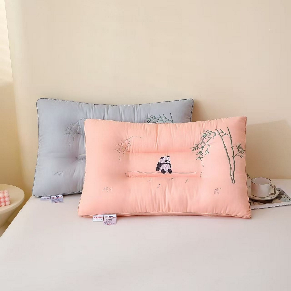 91家纺网 家纺一手货源 找家纺 （总）剑桥枕业 2025新款可爱小熊猫定型护颈枕头活动跑量促销枕芯
