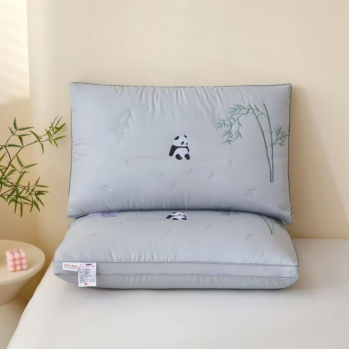 （总）剑桥枕业 2025新款可爱小熊猫热熔护颈枕头活动跑量促销枕芯
