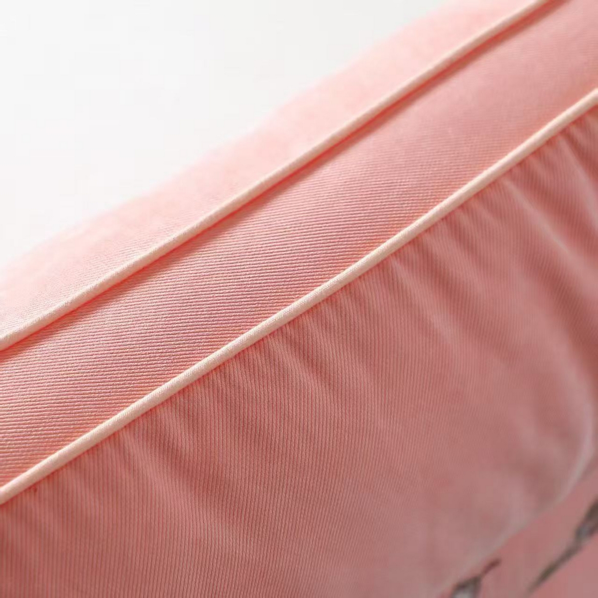 91家纺网 家纺一手货源 找家纺 （总）剑桥枕业 2025新款山水画定型护颈枕头 中高枕 活动跑量促销枕芯