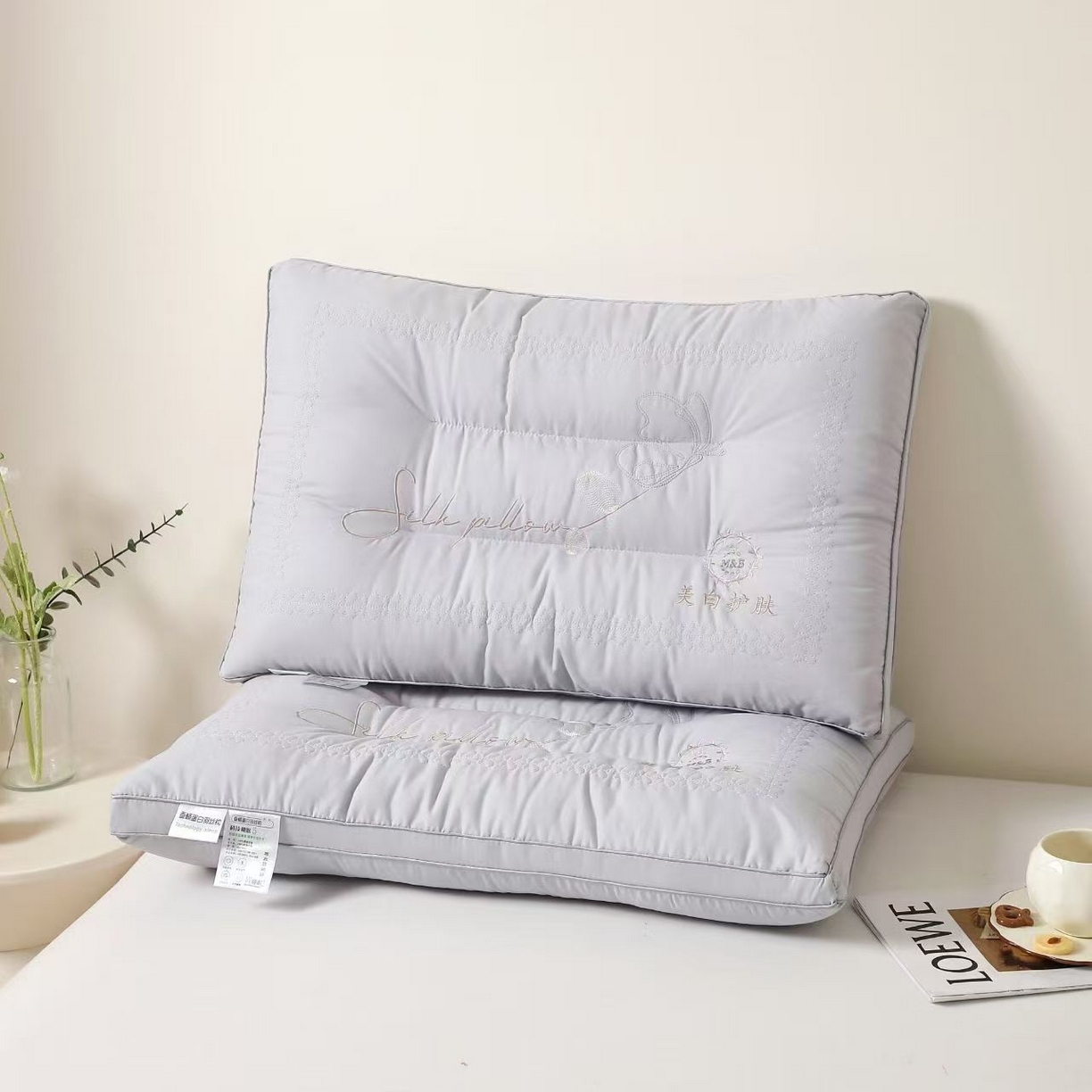 91家纺网 家纺一手货源 找家纺 （总）剑桥枕业 2025新款美白护肤定型护颈枕头促销红色婚庆枕芯中高枕头便宜款