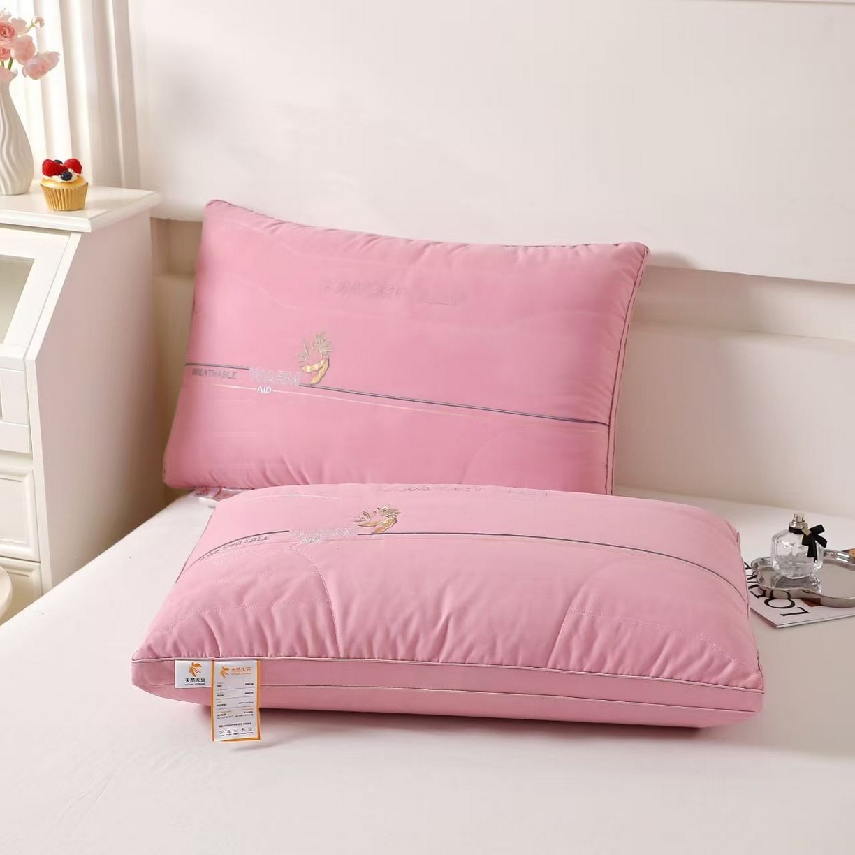 91家纺网 家纺一手货源 找家纺 （总）剑桥枕业 2025新款天然大豆豆荚热熔硬枕头促销红色婚庆枕芯