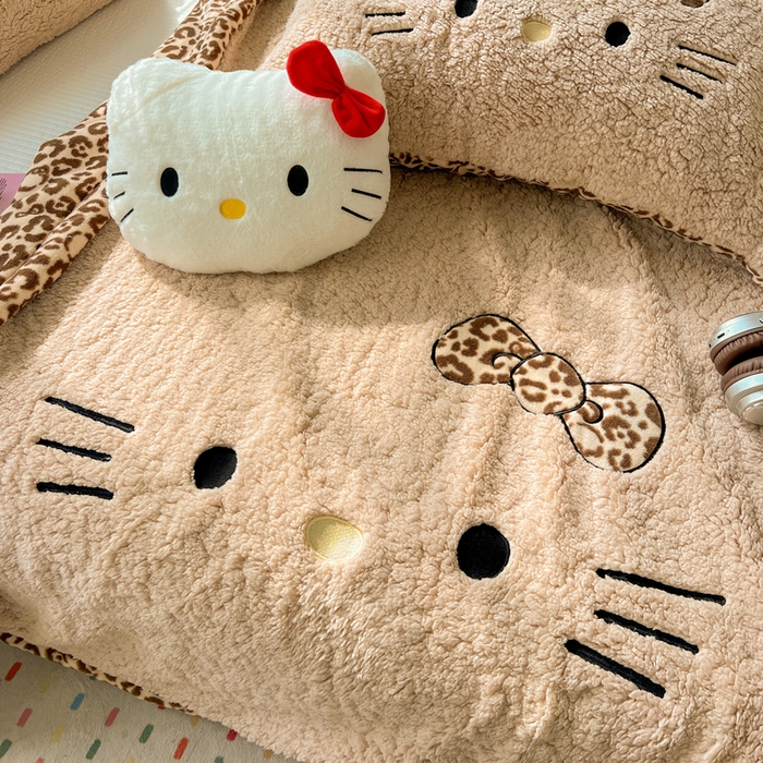 91家纺网 家纺一手货源 找家纺 繁花家居 2025新款羊羔绒牛奶绒绣花喵喵系列毛毯 表情喵-卡其