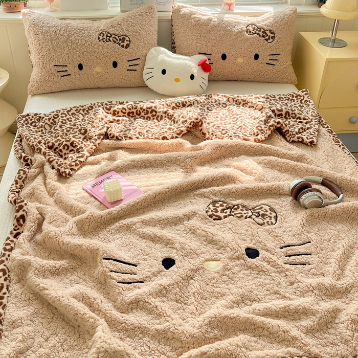 91家纺网 家纺一手货源 找家纺 繁花家居 2025新款羊羔绒牛奶绒绣花喵喵系列毛毯 表情喵-卡其