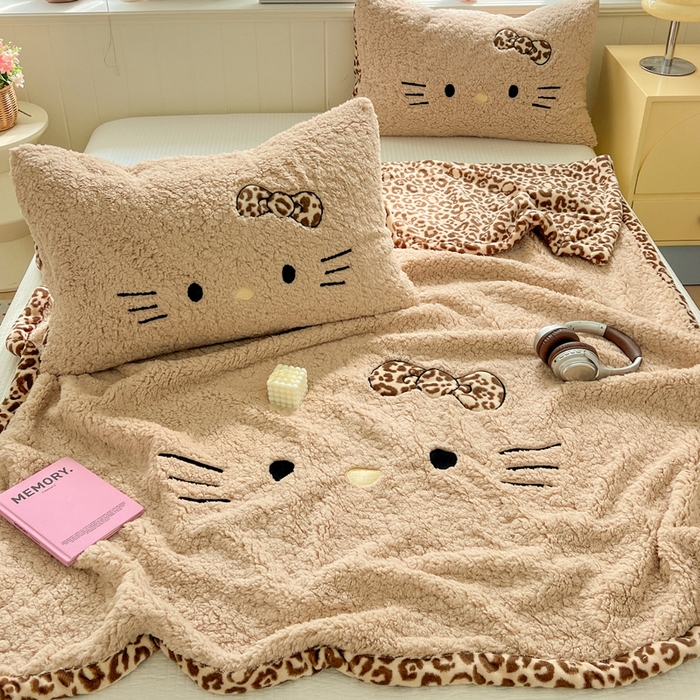 91家纺网 家纺一手货源 找家纺 繁花家居 2025新款羊羔绒牛奶绒绣花喵喵系列毛毯 表情喵-卡其