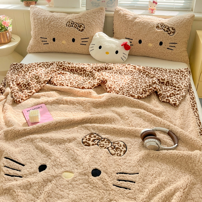 91家纺网 家纺一手货源 找家纺 （总）繁花家居 2025新款羊羔绒牛奶绒绣花喵喵系列毛毯