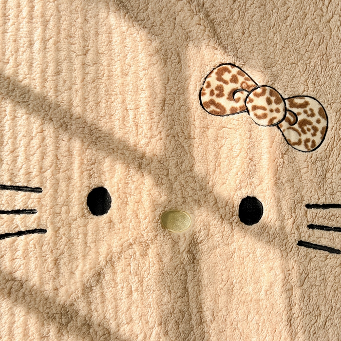 91家纺网 家纺一手货源 找家纺 （总）繁花家居 2025新款羊羔绒牛奶绒绣花喵喵系列毛毯