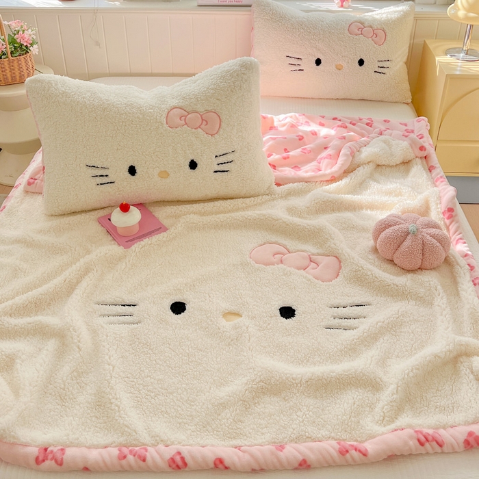 91家纺网 家纺一手货源 找家纺 繁花家居 2025新款羊羔绒牛奶绒绣花喵喵系列毛毯 表情喵-奶白