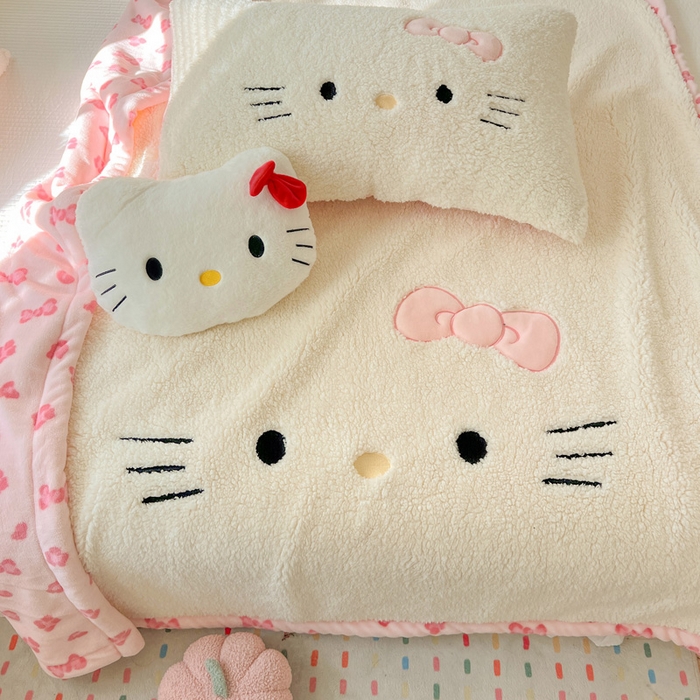 91家纺网 家纺一手货源 找家纺 繁花家居 2025新款羊羔绒牛奶绒绣花喵喵系列毛毯 表情喵-奶白