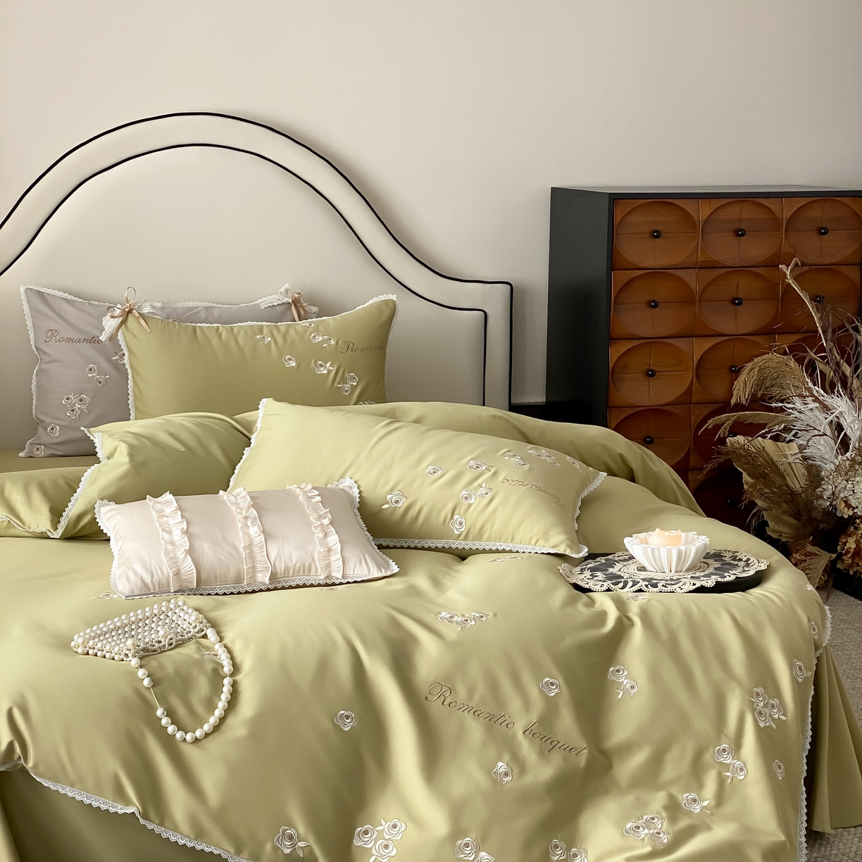 91家纺网 家纺一手货源 找家纺 佳汐蓝家纺 2025秋冬新款新疆长绒棉全棉纯棉刺绣蕾丝四件套-场景二梦幻芭蕾 梦幻芭蕾-绿