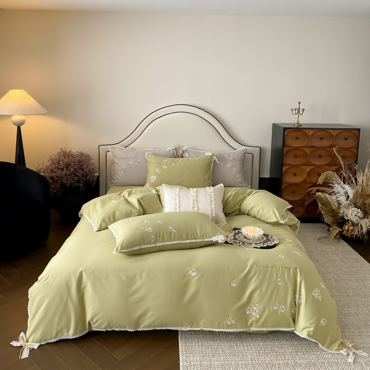 91家纺网 家纺一手货源 找家纺 佳汐蓝家纺 2025秋冬新款新疆长绒棉全棉纯棉刺绣蕾丝四件套-场景二梦幻芭蕾 梦幻芭蕾-绿