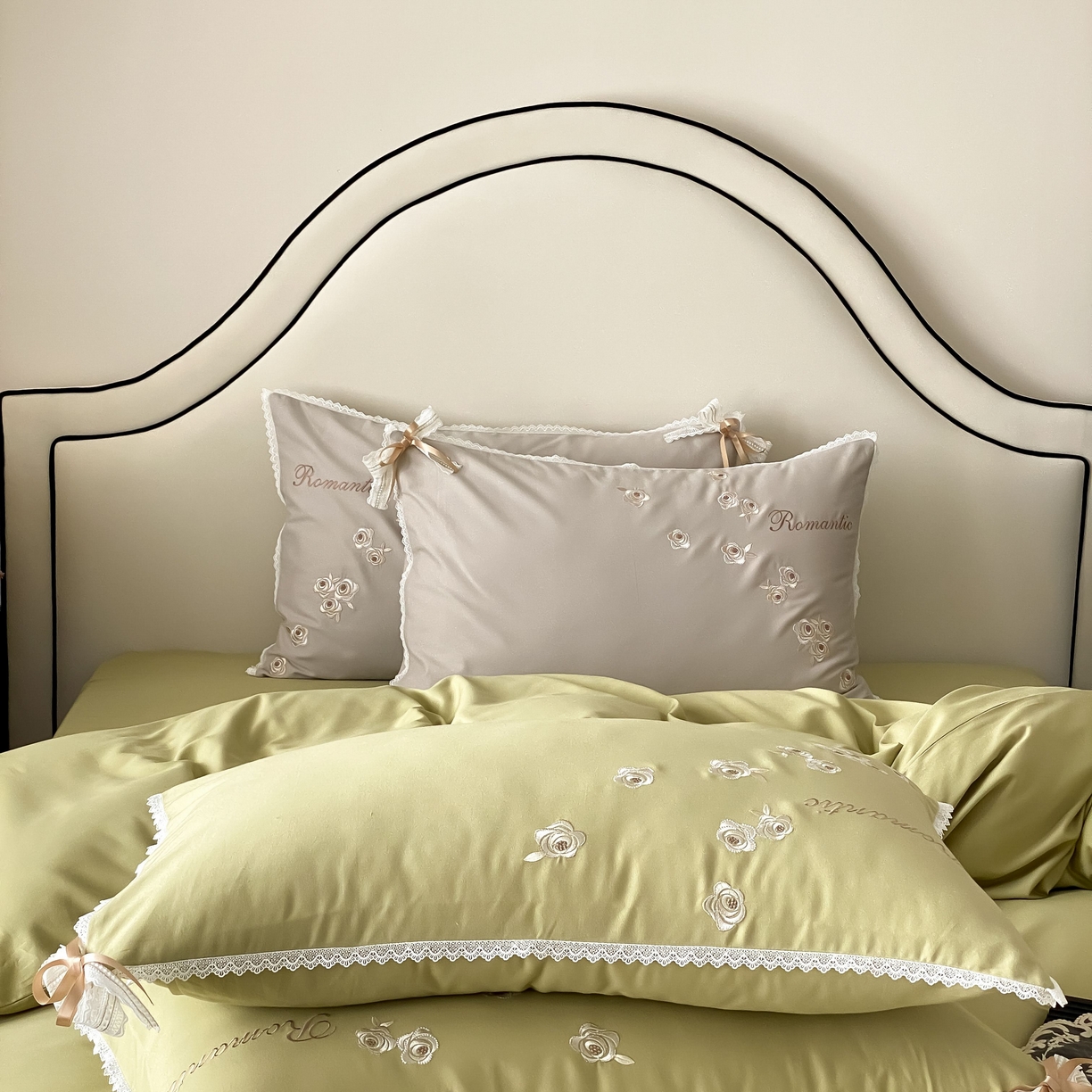 91家纺网 家纺一手货源 找家纺 佳汐蓝家纺 2025秋冬新款新疆长绒棉全棉纯棉刺绣蕾丝四件套-场景二梦幻芭蕾 梦幻芭蕾-绿