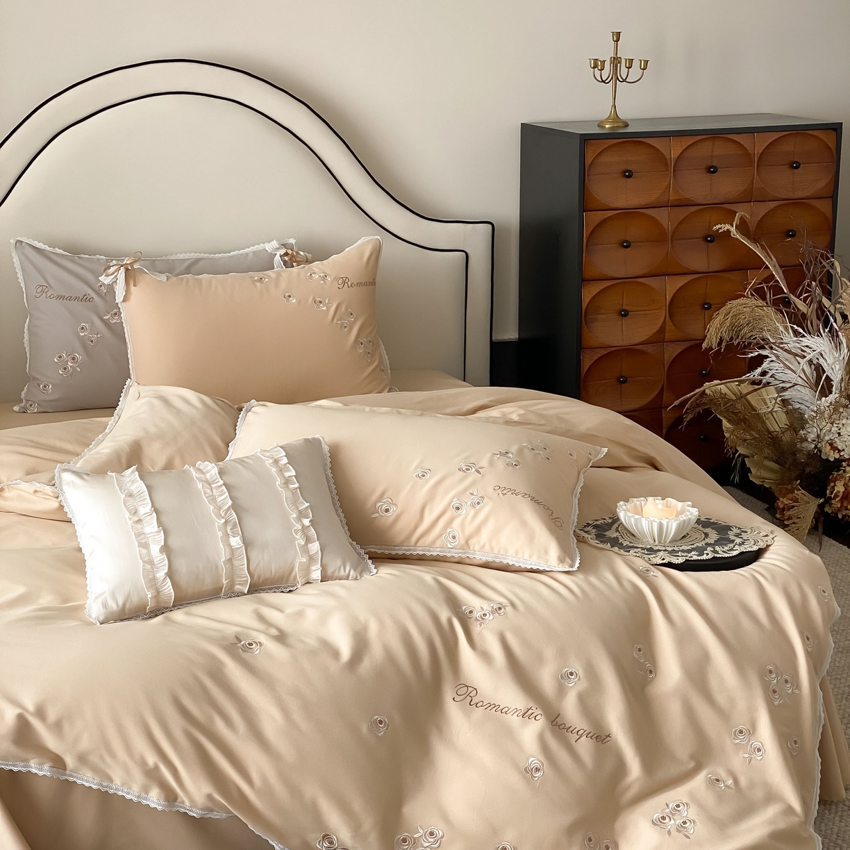 佳汐蓝家纺 2025秋冬新款新疆长绒棉全棉纯棉刺绣蕾丝四件套-场景二梦幻芭蕾 梦幻芭蕾-奶芙咖