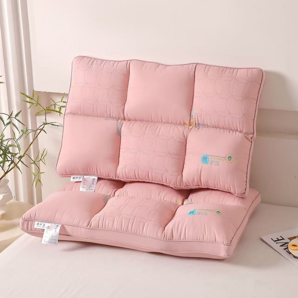 91家纺网 家纺一手货源 找家纺 （总）剑桥枕业 2025新款颈护卫定型魔方护颈枕头 羽丝软矮枕芯