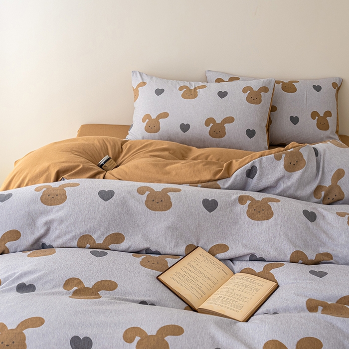 91家纺网 家纺一手货源 找家纺 竹合家纺 2025秋冬新款加厚磨毛色织暖绒系列针织四件套高克重 爱心咖兔