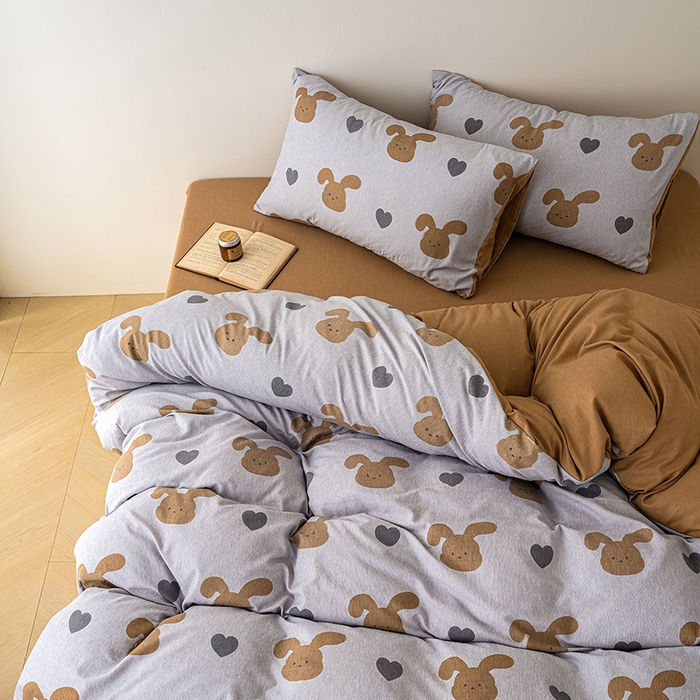 91家纺网 家纺一手货源 找家纺 竹合家纺 2025秋冬新款加厚磨毛色织暖绒系列针织四件套高克重 爱心咖兔