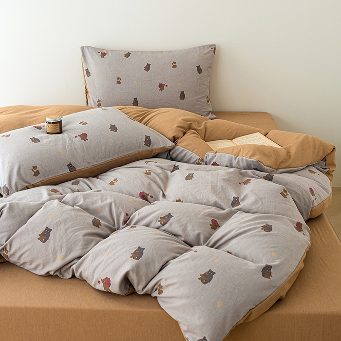 91家纺网 家纺一手货源 找家纺 竹合家纺 2025秋冬新款加厚磨毛色织暖绒系列针织四件套高克重 小熊一家