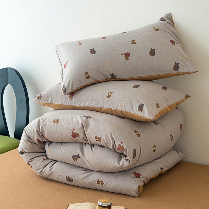 91家纺网 家纺一手货源 找家纺 竹合家纺 2025秋冬新款加厚磨毛色织暖绒系列针织四件套高克重 小熊一家