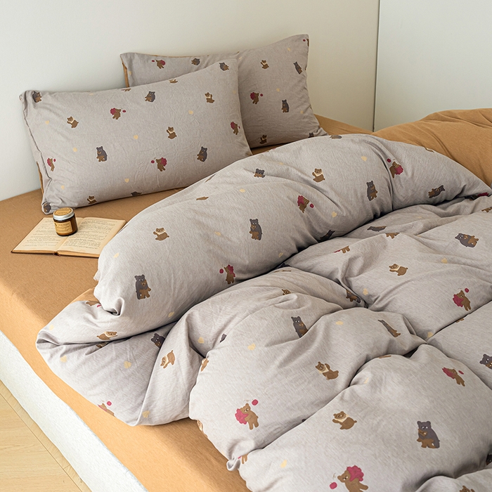 91家纺网 家纺一手货源 找家纺 竹合家纺 2025秋冬新款加厚磨毛色织暖绒系列针织四件套高克重 小熊一家