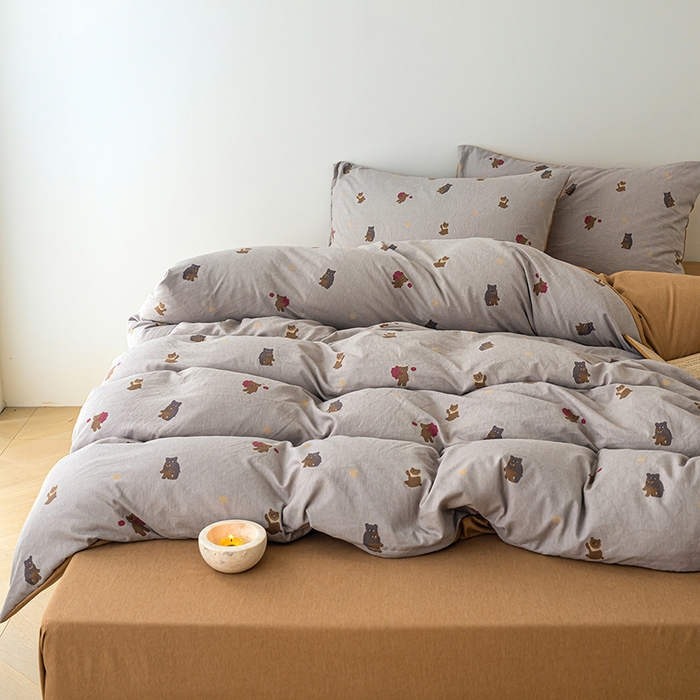 91家纺网 家纺一手货源 找家纺 竹合家纺 2025秋冬新款加厚磨毛色织暖绒系列针织四件套高克重 小熊一家