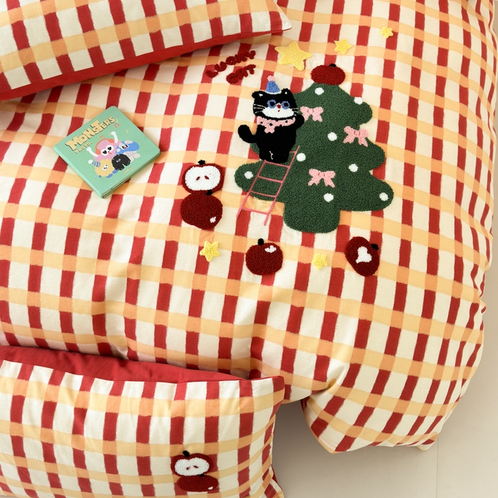 91家纺网 家纺一手货源 找家纺 如意朵 2025新款全棉加厚磨毛绣花四件套风格一（专版花型） 猫和树