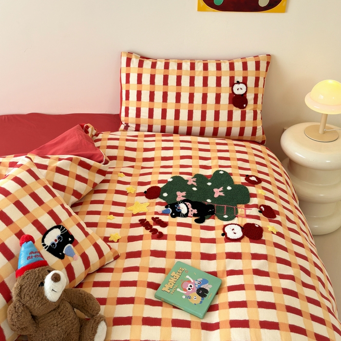 91家纺网 家纺一手货源 找家纺 如意朵 2025新款全棉加厚磨毛绣花四件套风格一（专版花型） 猫和树