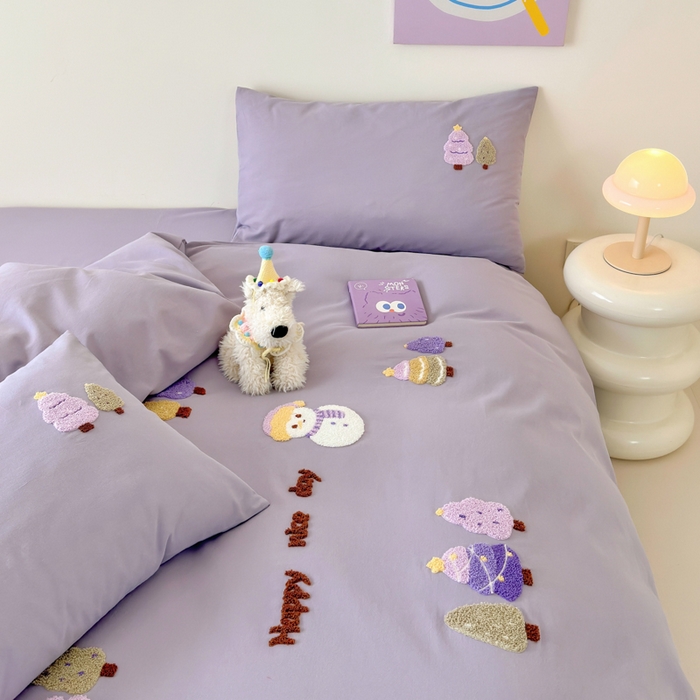 91家纺网 家纺一手货源 找家纺 如意朵 2025新款全棉加厚磨毛绣花四件套风格一（专版花型） 梦幻森林紫