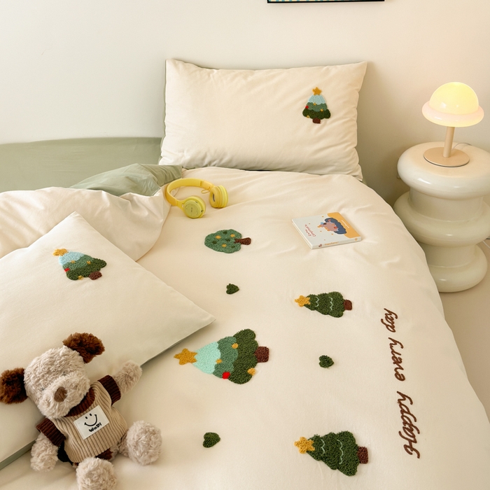 91家纺网 家纺一手货源 找家纺 如意朵 2025新款全棉加厚磨毛绣花四件套风格一（专版花型） 圣诞心语