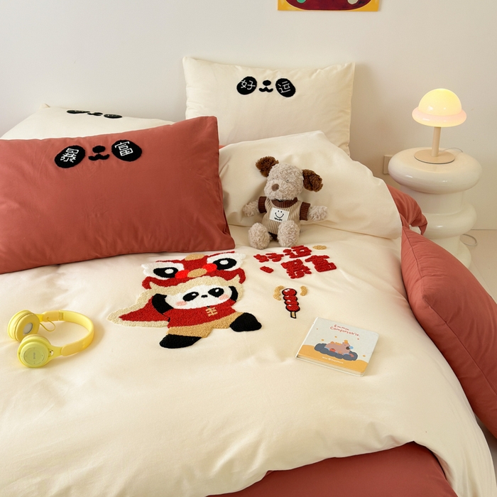 91家纺网 家纺一手货源 找家纺 如意朵 2025新款全棉加厚磨毛绣花四件套风格一（专版花型） 狮来运转