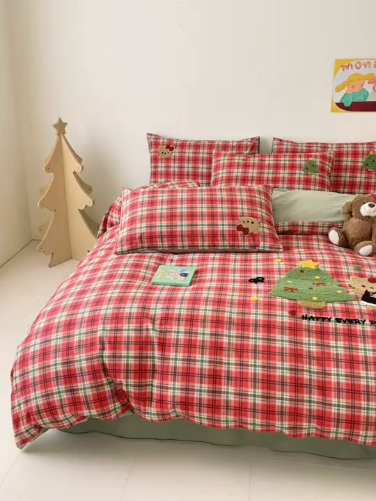 91家纺网 家纺一手货源 找家纺 如意朵 2025新款全棉加厚磨毛绣花四件套风格一（专版花型） 时尚猫咪