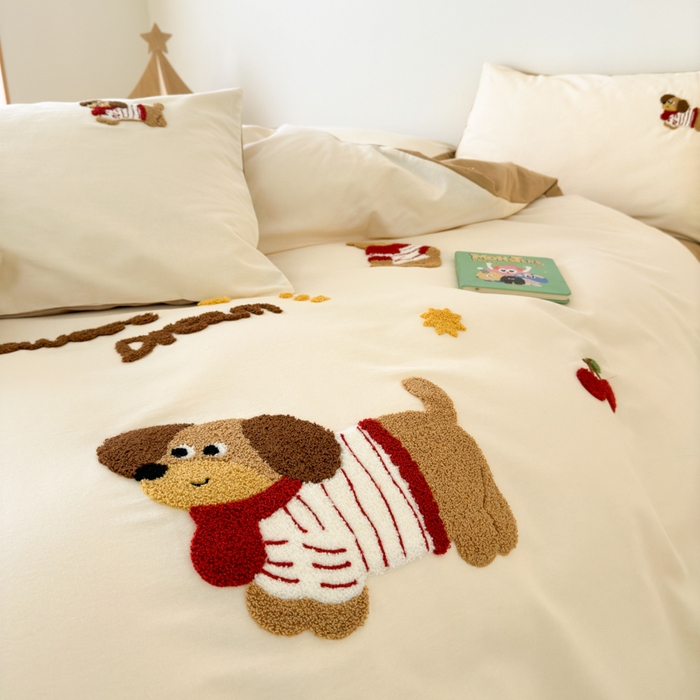 91家纺网 家纺一手货源 找家纺 如意朵 2025新款全棉加厚磨毛绣花四件套风格一（专版花型） 甜心狗狗