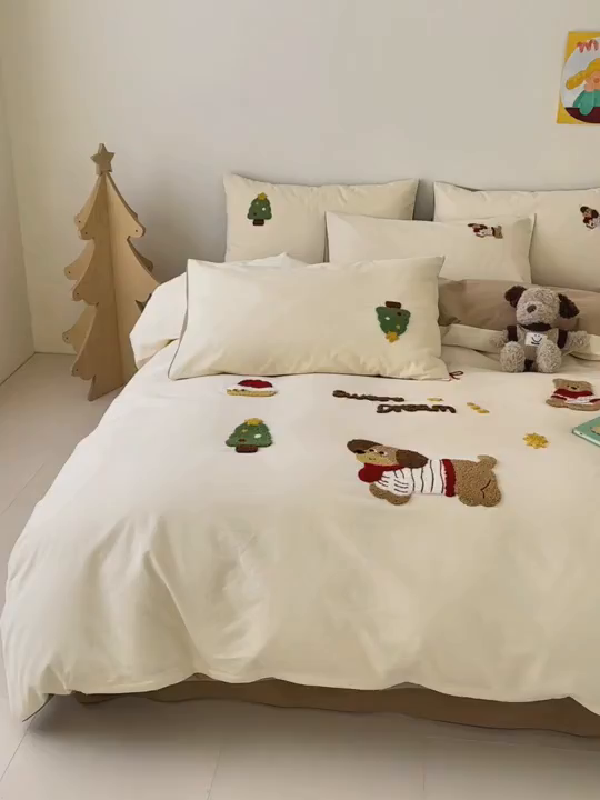 91家纺网 家纺一手货源 找家纺 如意朵 2025新款全棉加厚磨毛绣花四件套风格一（专版花型） 甜心狗狗