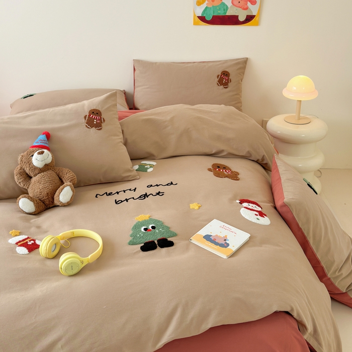 91家纺网 家纺一手货源 找家纺 如意朵 2025新款全棉加厚磨毛绣花四件套风格一（专版花型） 童话世界