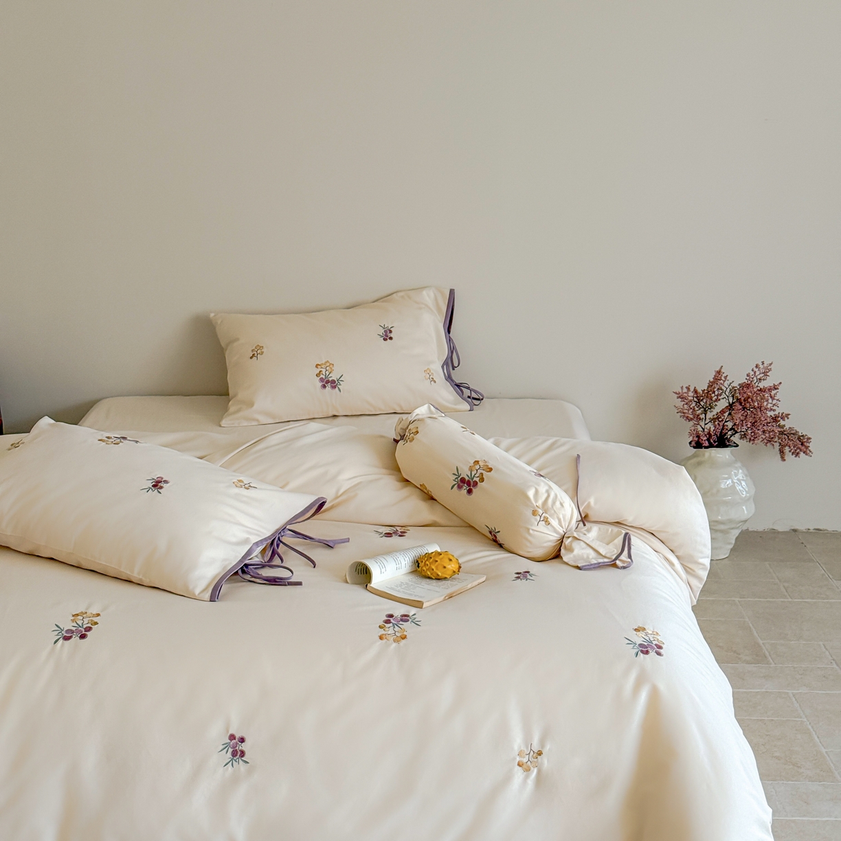 91家纺网 家纺一手货源 找家纺 （总）佳汐蓝家纺 2025秋冬新款撞色刺绣长绒棉全棉纯棉四件套