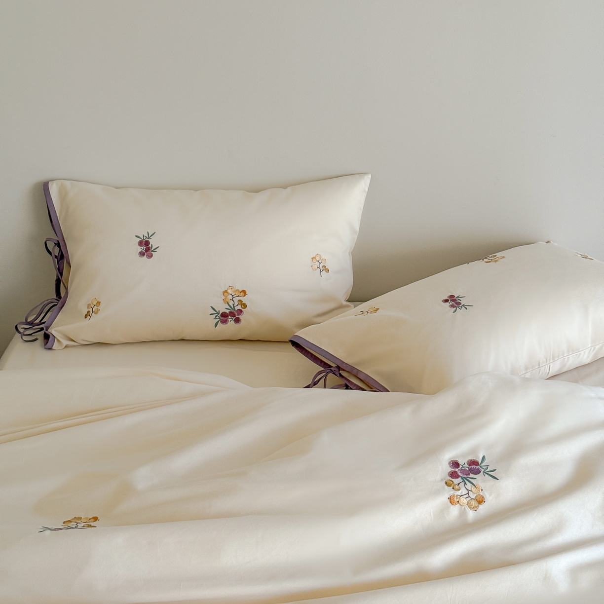 91家纺网 家纺一手货源 找家纺 （总）佳汐蓝家纺 2025秋冬新款撞色刺绣长绒棉全棉纯棉四件套