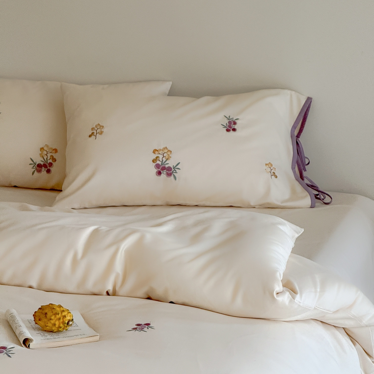 91家纺网 家纺一手货源 找家纺 （总）佳汐蓝家纺 2025秋冬新款撞色刺绣长绒棉全棉纯棉四件套