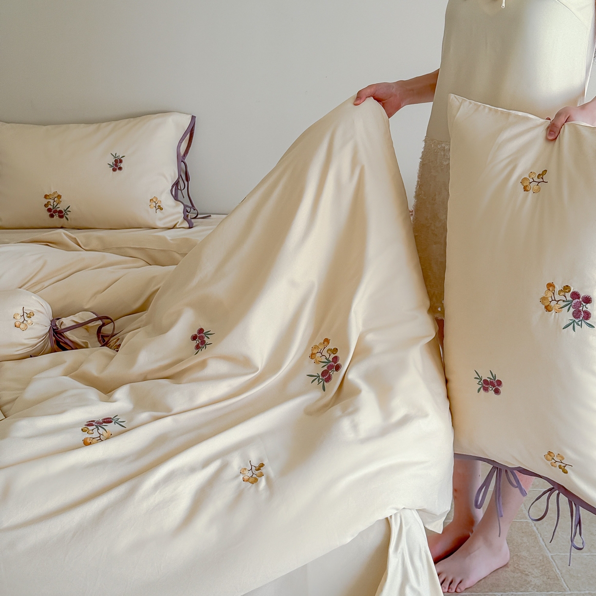 91家纺网 家纺一手货源 找家纺 （总）佳汐蓝家纺 2025秋冬新款撞色刺绣长绒棉全棉纯棉四件套